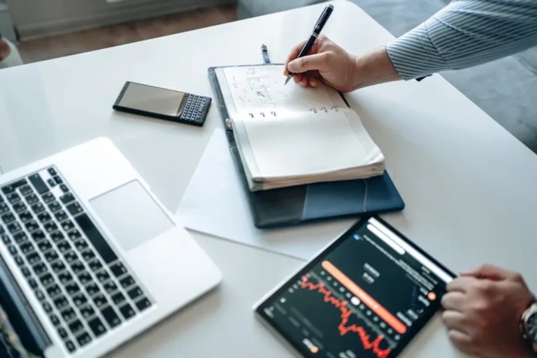 How to Build an Online Audience for a Startup
