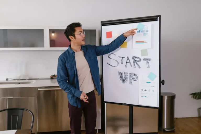 How to Pitch a Startup Story to Media